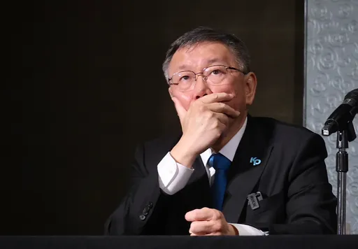 柯文哲「本命區」民調淪老三! 黃呂錦茹撂話「侯康配」有望40%