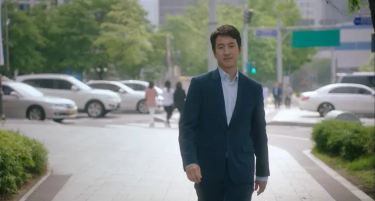 鄭雨盛引用李善均在《我的大叔》的台詞「你找到平安了嗎」，惹網友淚崩。翻攝Netflix