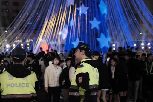 耶诞城巨星演唱会周末登场涌万人 435名警力投入严控秩序分流