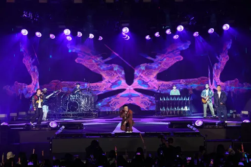 新北耶誕城演唱會首日群星嗨唱 張震嶽玖壹壹雙壓軸演出