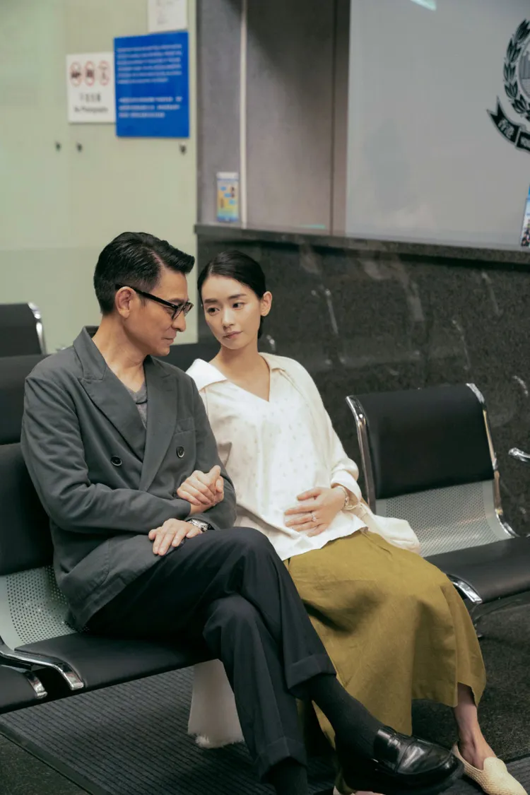 華仔與劉雅瑟扮演一對夫妻。台灣映藝提供