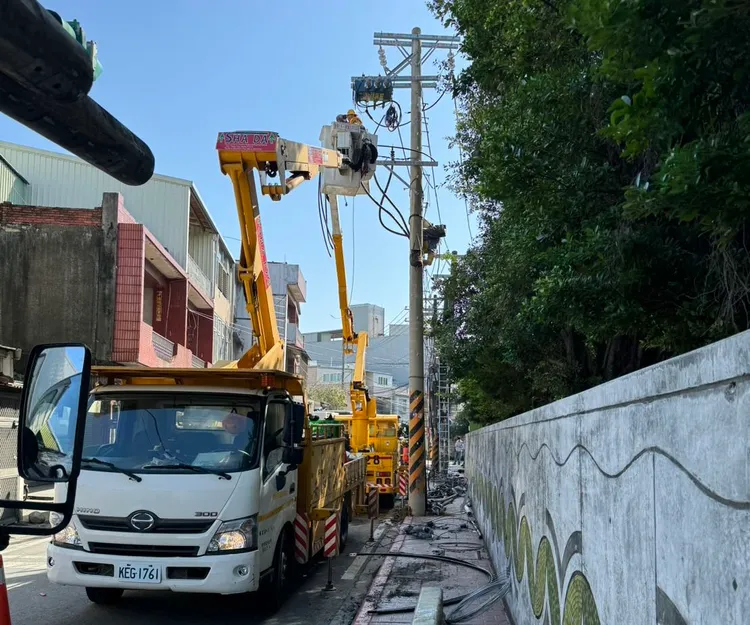 台電派員搶修。台電桃園區營業處提供