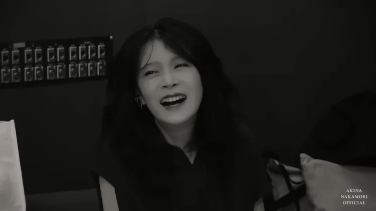 中森明菜有說有笑。翻攝akinanakamoriofficial YT