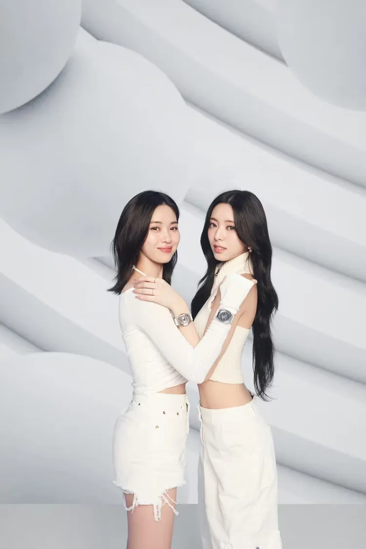 留真（左）、有娜（右）分別配戴GM-2100WS、GM-S2100WS。品牌提供
