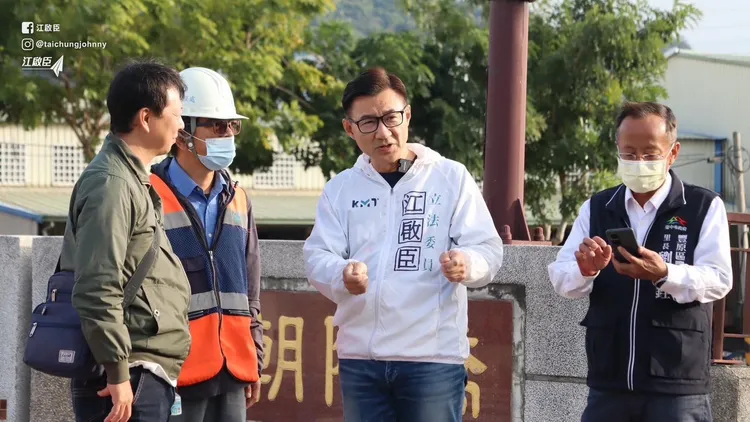 江啟臣陣營說該房產是與其他業主合建分售，反批民進黨執政八年導致房價飆漲。資料照片