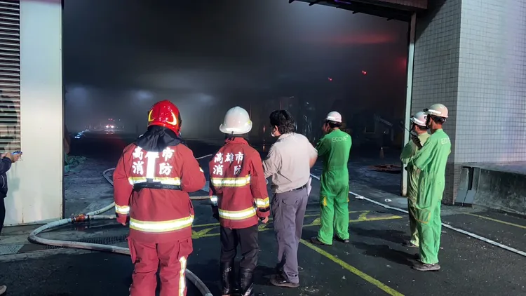 岡山垃圾焚化廠今晨火警。翻攝畫面