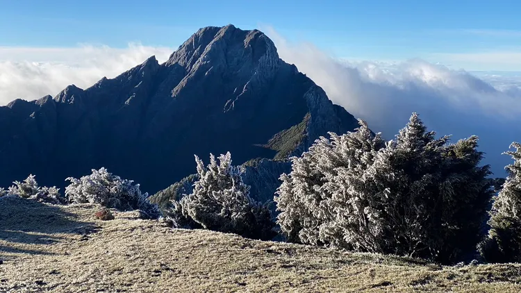 玉山氣象站（玉山北峰）今晨發現霧淞。中央氣象署提供