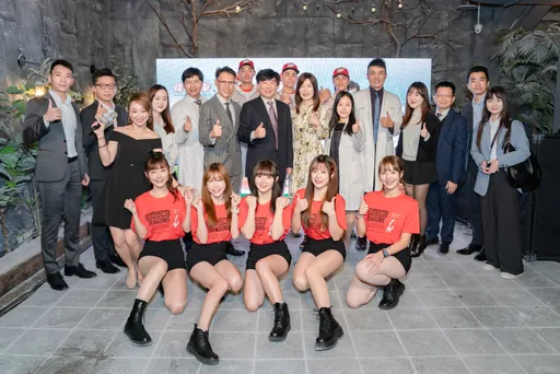 味全龍3投手進行雷射近視手術 改善暗號看不清楚問題