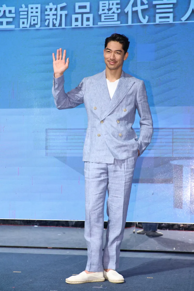 AKIRA在日本受訪透露50歲想引退，但他今天沒把話說死。攝影中心攝