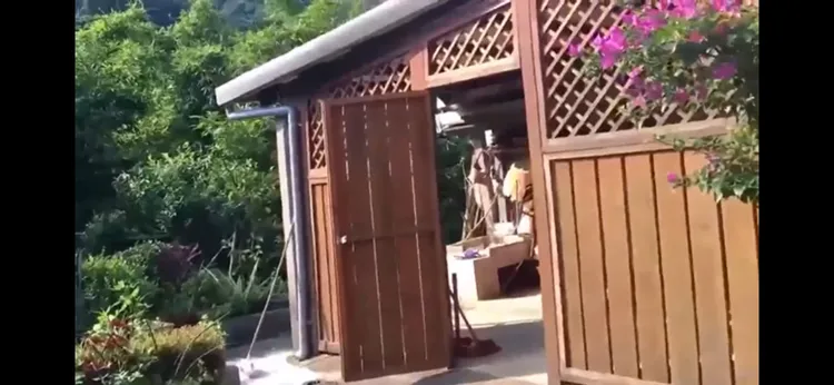 賴清德萬里老家實景影片截圖，翻攝自論壇PTT