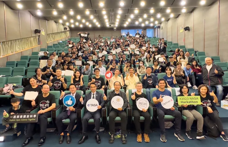 2023 NASA黑客松台灣區賽事，台中共有150餘位跨界人才組成58隊參賽。市府提供