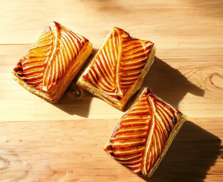 吉可頌推出經典原味的獨享國王派。業者提供