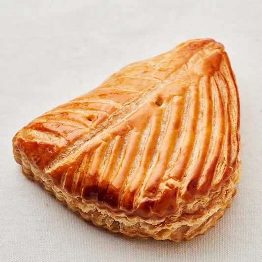 吉可頌的蘋心而潤是包著蘋果餡的酥皮小點。業者提供