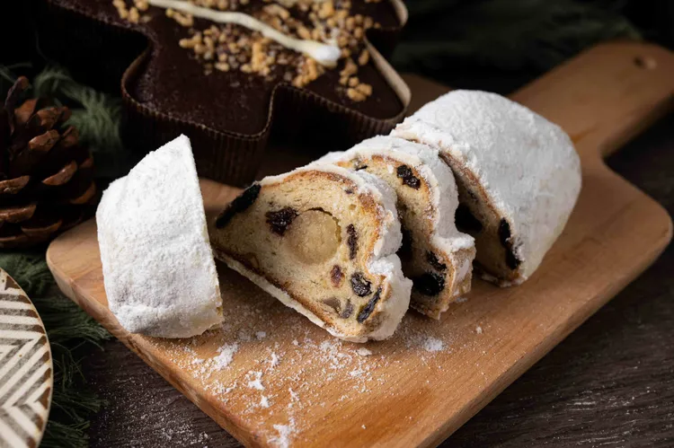 森夜推出的史多倫是傳統德式聖誕糕點。業者提供