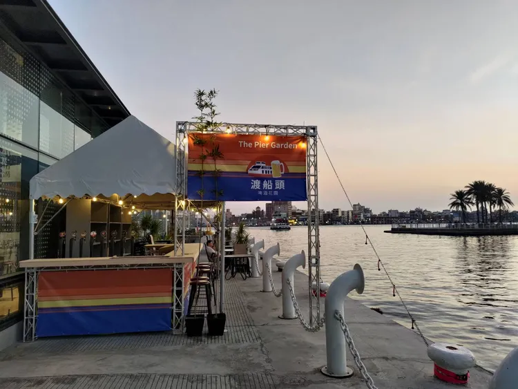 鼓山魚市場戶外空間(渡船頭啤酒花園)。海洋局提供