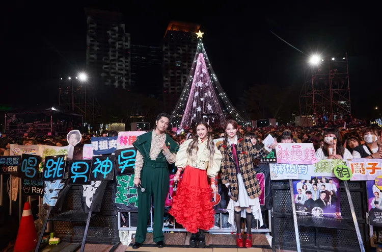 吳姍儒和好友楊銘威當場互開玩笑。TVBS提供