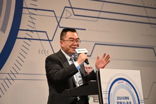 高股息基金今年績效吸睛 每月投資加碼年終獎金