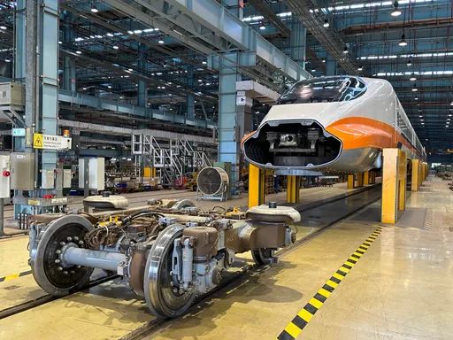 高鐵旅客多!列車大修次數從2.4年縮短至2.1年 精進維修排程提升運能