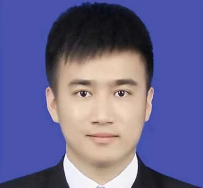 性侵犯馬姓男子平日總以陽光帥氣的霸氣經理形象示人。翻攝微博/江蘇銀行鎮江分行