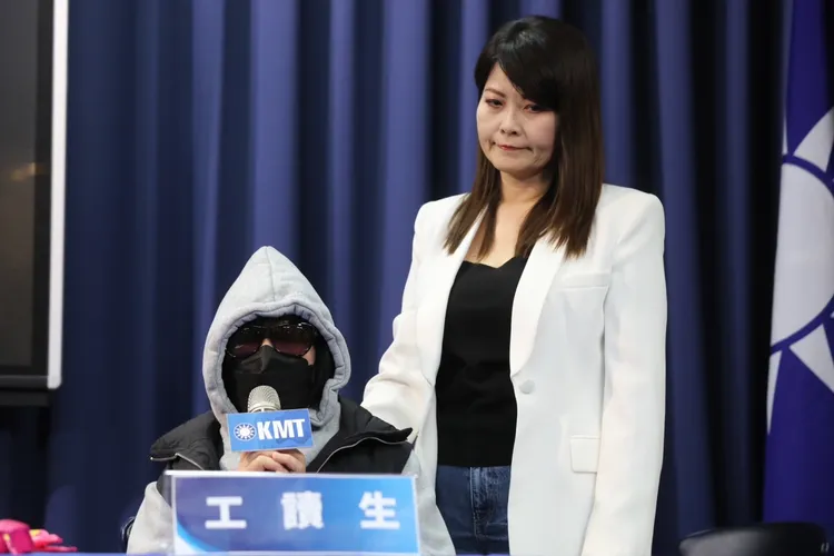 該名助理也現身說法，表示當下很害怕。國民黨提供