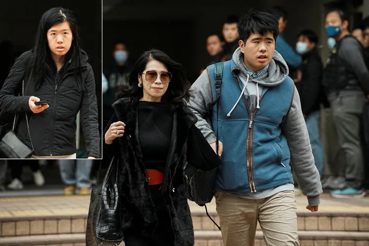 黎智英的妻子、兒子與女兒(小圖)都現身法院。路透社