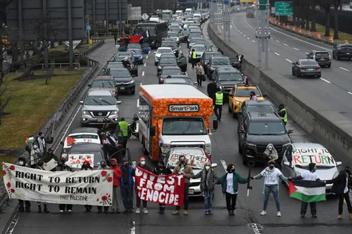美兩大機場爆抗議塞車 挺巴勒斯坦群眾62人被捕