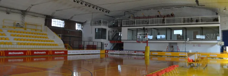 阿根廷北布蘭卡人體育館出事前的模樣。翻攝北布蘭卡人官方推特