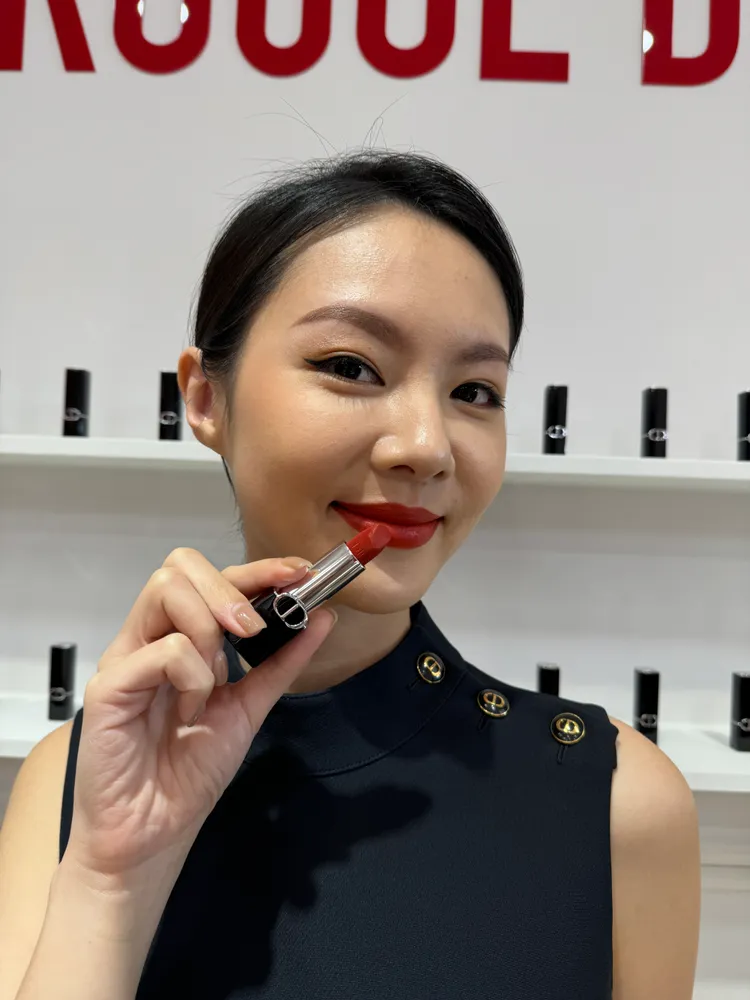 Model示範#777。張家玲攝