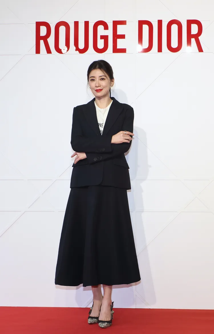 賈靜雯稱Dior唇膏對她而言佔了非常重要的位子。攝影中心攝