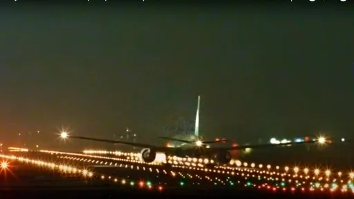 航空迷福音!線上看「飛機起降」 在線一度突破千人