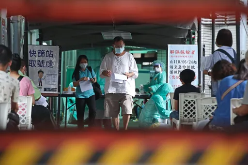 多國爆發新冠變異株！感染率增5倍　醫示警：台灣過年避不掉