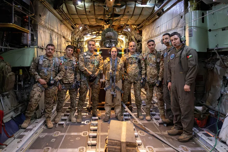 約旦的薩爾瑪公主2020年成為約旦空軍第一位女飛行員。路透社