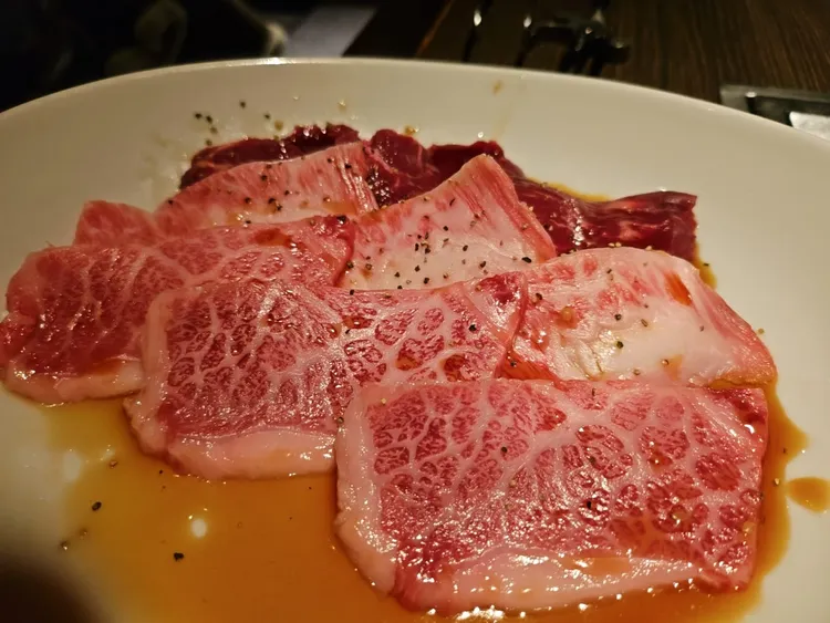 和牛燒肉套餐。翻攝曾雅蘭臉書