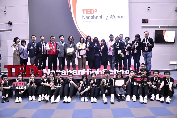 來自不同領域的6位講者，從生命故事和經驗分享，讓學生聽完可以好好思考，朝著自己的終極目標勇敢前進。校方提供