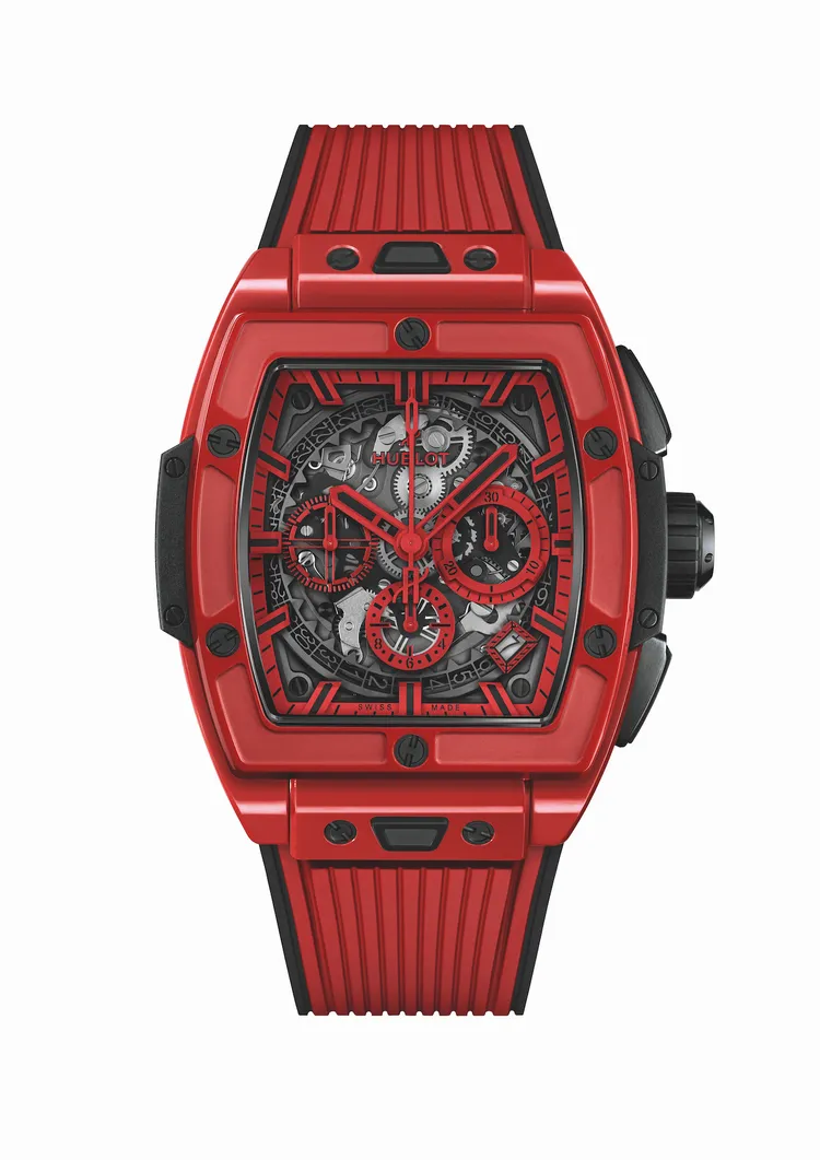 Spirit of Big Bang魔力紅陶瓷計時碼錶，42mm，拋光紅陶瓷錶殼，霧面鏤空錶面，紅色飾黑邊立體天然橡膠錶帶，MHUB4700自動上鍊鏤空計時機芯，動力儲存50小時，防水深度100米，全球限量250只，107萬6000元。品牌提供