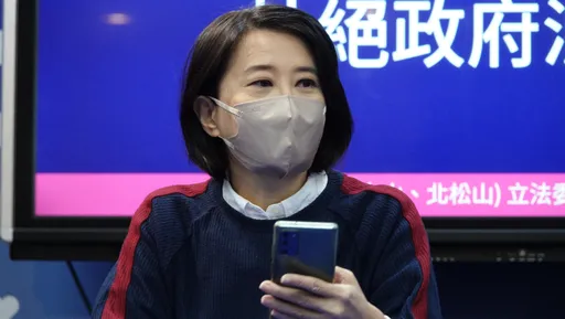 林楚茵买潘孟安同栋豪宅!呛王鸿薇侵入住宅 她反击:是皇宫?欢迎来告