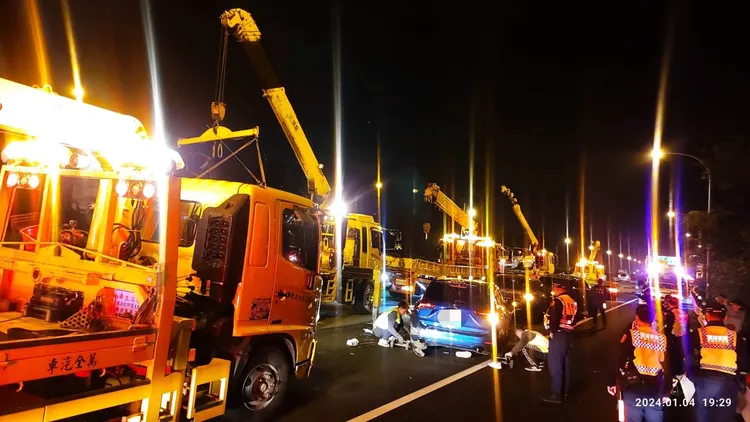 車禍現場。新竹市消防局提供