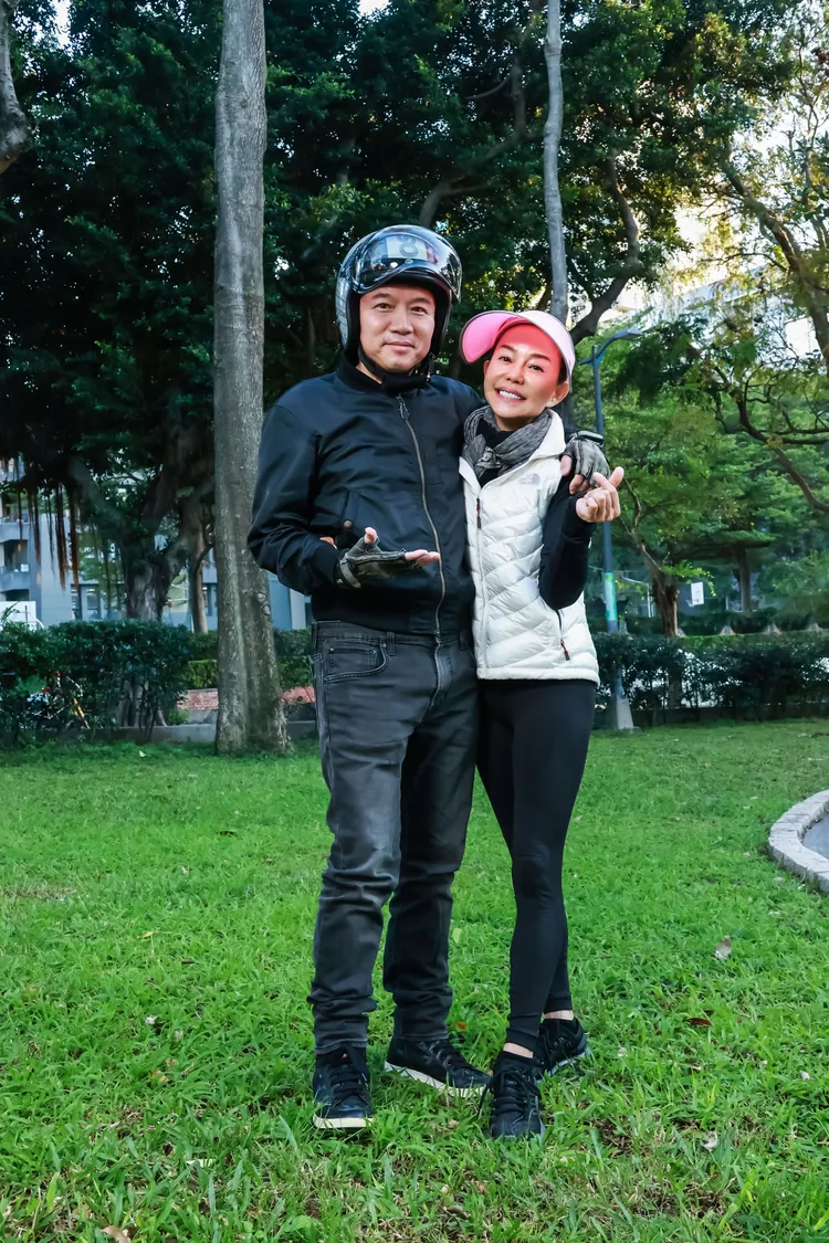 狄鶯（右）說她不會為了維護老公孫鵬就去傷害別人。資料照片