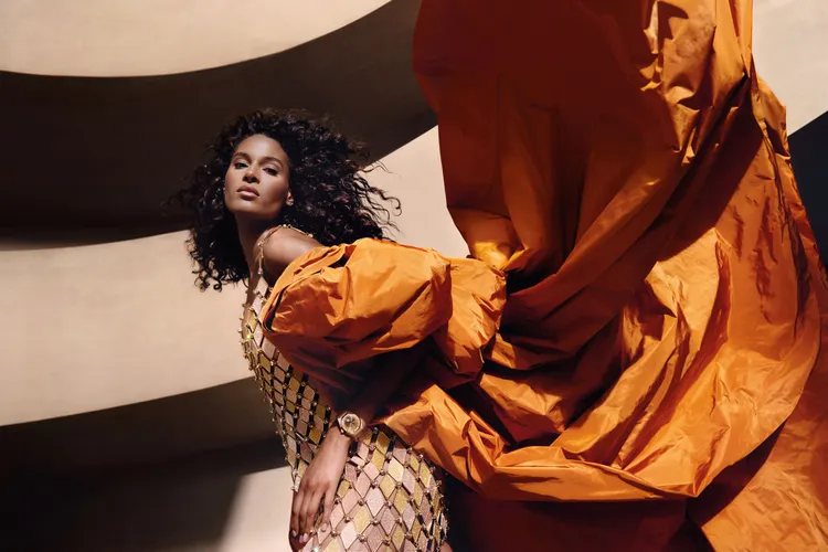 AP Royal Oak Concept皇家橡樹概念系列飛行陀飛輪Tamara Ralph限量版腕錶，展現了女性魅力。品牌提供