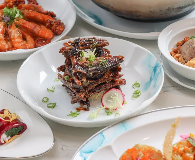 「洲際美食節」天天抽湛露中餐廳招待價值4560元雙人套餐、名菜「梁溪脆鱔」免費電子兌換券等。業者提供