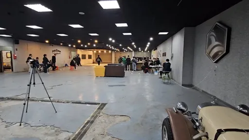 中古車行暗藏職業賭場 桃警兩路包抄逮36人