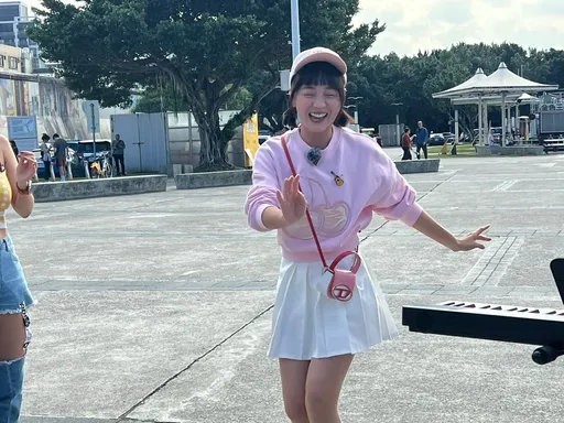 啦啦隊女神籃籃想當音樂製作人 遭批「這行門檻沒有這麼低」