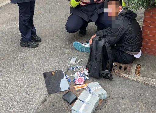 苗栗男遇詐衝當鋪抵押借款290萬　機警老闆報案逮16歲車手　