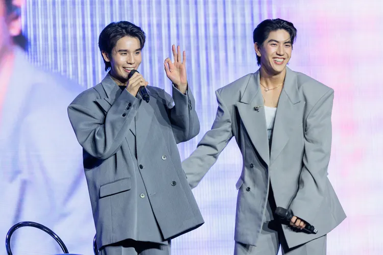 Jimmy（左）自豪很浪漫，Sea比他差一點。無限娛樂提供