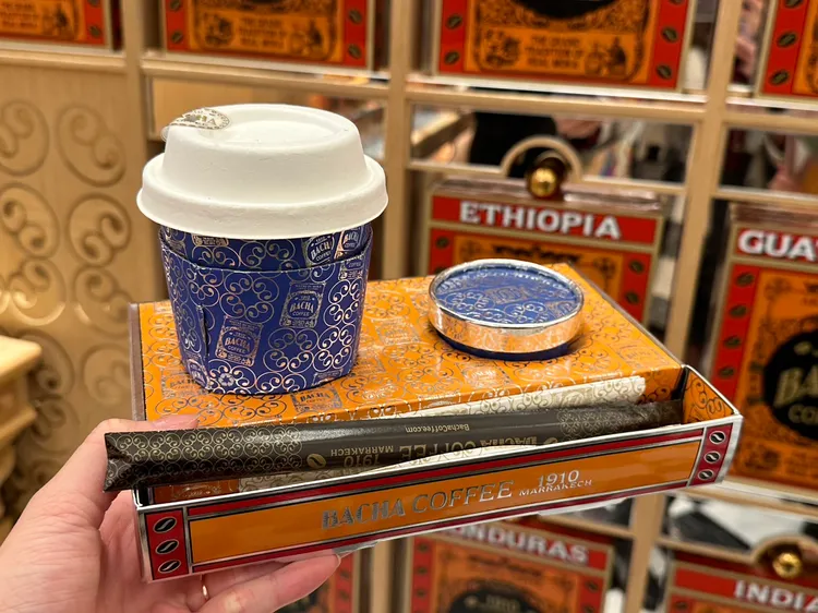 外帶咖啡。陳怡文攝