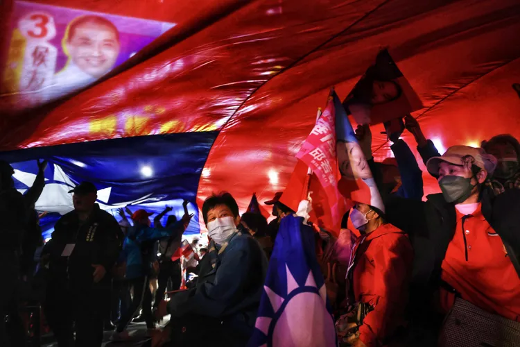 決戰選前黃金周，國民黨今晚舉行「侯康桃園團結晚會」。林林攝