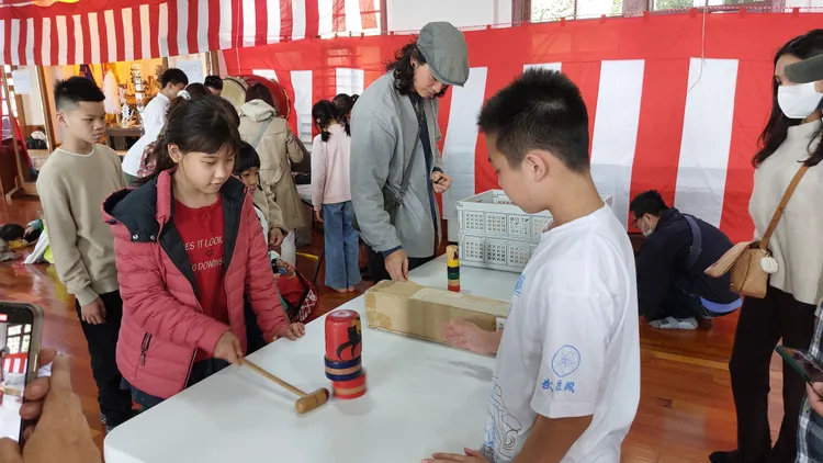 不倒翁遊戲。凃建豐攝