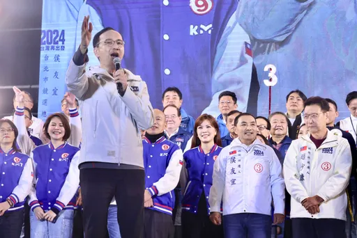 侯康選前之夜大進場20分鐘！　朱立倫嗆問民進黨「這麼爛為何不能政黨輪替」