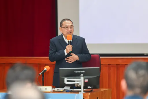 趙少康評敗選原因指「口條不靈活」　侯友宜苦笑回應了