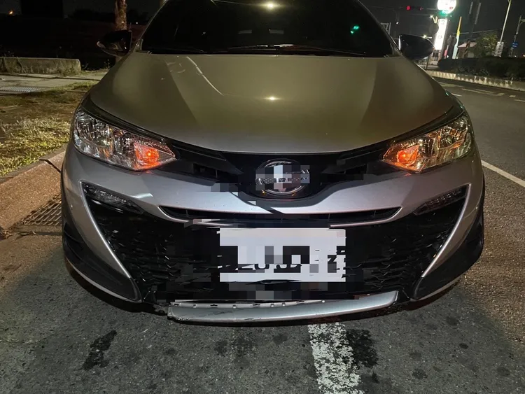 車牌凹損。讀者提供